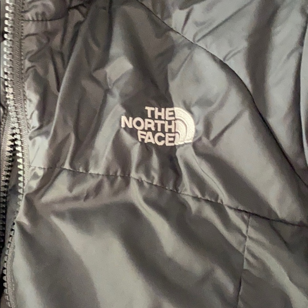 NF jacket Women M-Fits Boys youth medium!